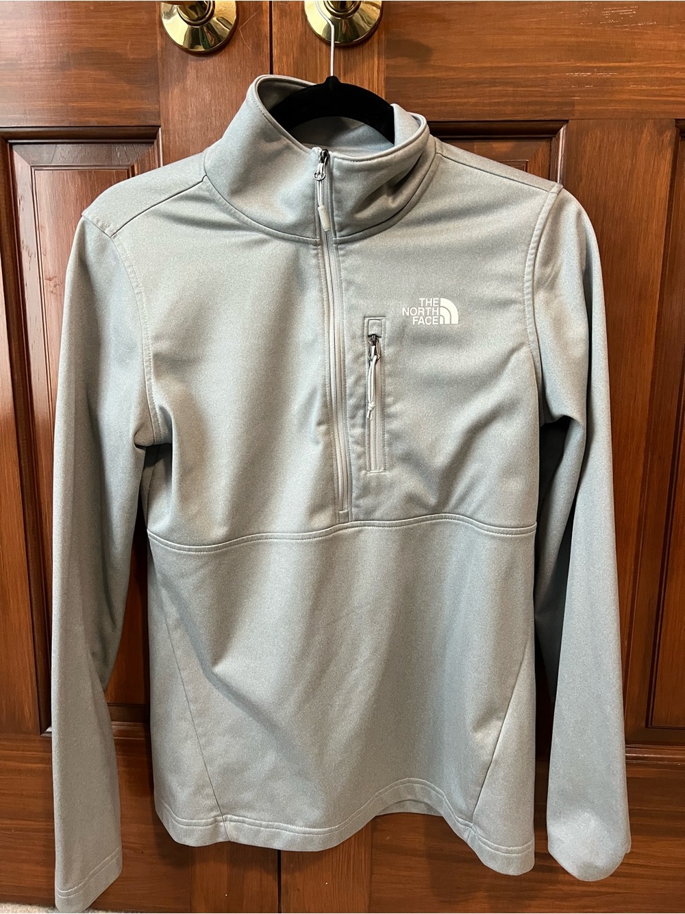 The North Face Women’s Light Gray Quarter-Zip Pullover